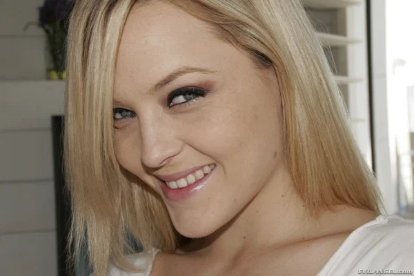 Pornstar Alexis Texas sticks a sex toy in her anal and spreads her pussy  - Ass, Butt Plug, Anal Gape, Panties, Close Up, Blonde, Pornstar, High Heels, Face, Anal  - Photo 2