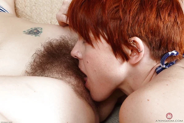 Lesbo moms Simone Delilah and Lily Cade toe and toe hairy pussies  - Lesbian, Hairy, MILF, Legs, Spreading, Close Up, Pussy, Pussy Licking, Ass, Feet  - Photo 3