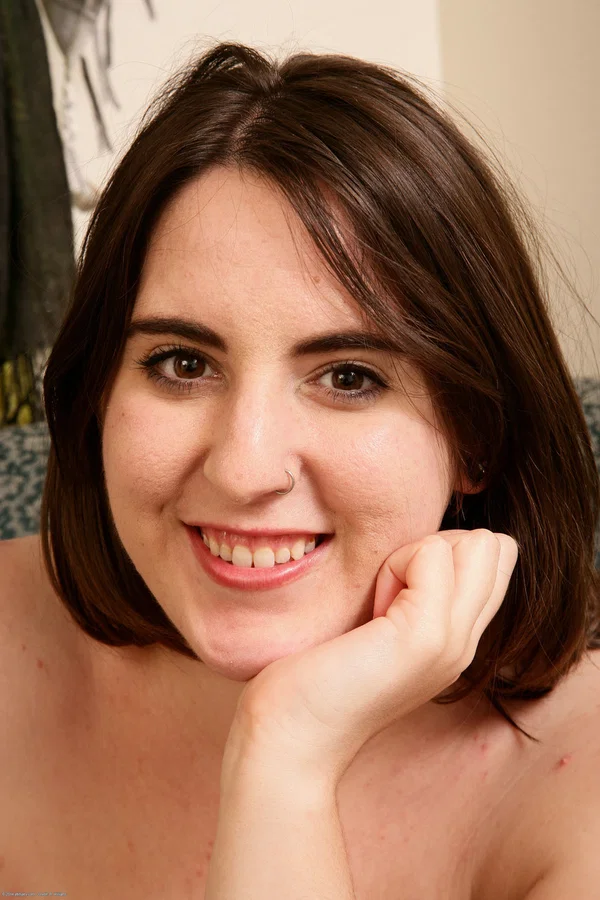 Amateur teen Beryl Aspen reveals her big tits and hairy pussy on a sofa  - Hairy, Teen, Solo, Amateur, Beautiful, Babe, Cute, Brunette, White  - Photo 20