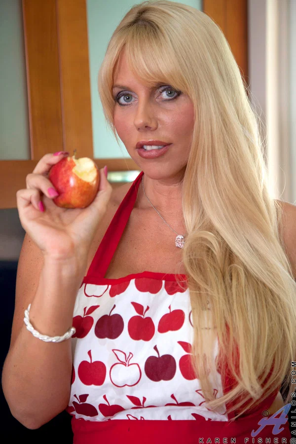 Curvy MILF Karen Fisher unveils her big tits and rides a rubber sex toy  - Housewife, MILF, Mature, Thick, Big Tits, Curvy, Chubby, BBW, Ass, Dildo  - Photo 3