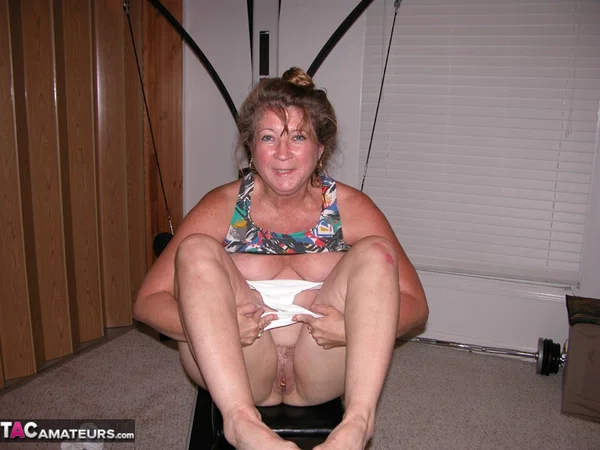Mature amateur Devlynn exposes her tits and snatch on home gym equipment  - Yoga Pants, Sports, Mature, Amateur, Ass, Panties, Clothed, Pussy, PAWG, Feet  - Photo 14