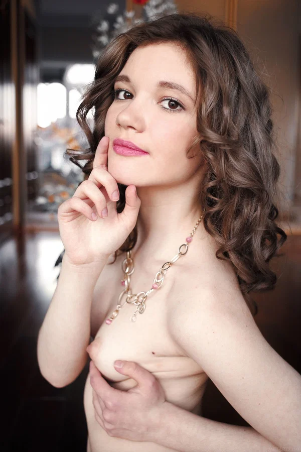 Teen babe Carrie strips & flaunts her big ass in front of the Christmas tree  - Pussy, Cute, Legs, Teen, Sexy, Curly, Model, Perfect, Tiny Tits, Petite  - Photo 7