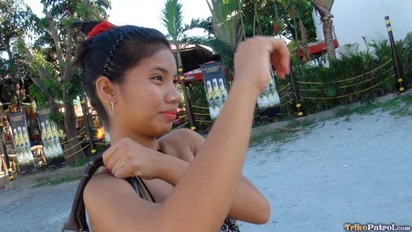 Cute Filipina girl exposes her firm boobs and erect nipples for the first time  - Sexy, Asian, Amateur, Pretty, Outdoor, Non Nude  - Photo 6
