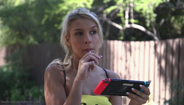 Blonde girl Carmen Caliente gets busted by a cop before being fucked in captivit  - Police, Hairy, BDSM, Cumshot, Ball Licking, Latina, Pussy, Teen, Reality, Bondage  - Photo 1