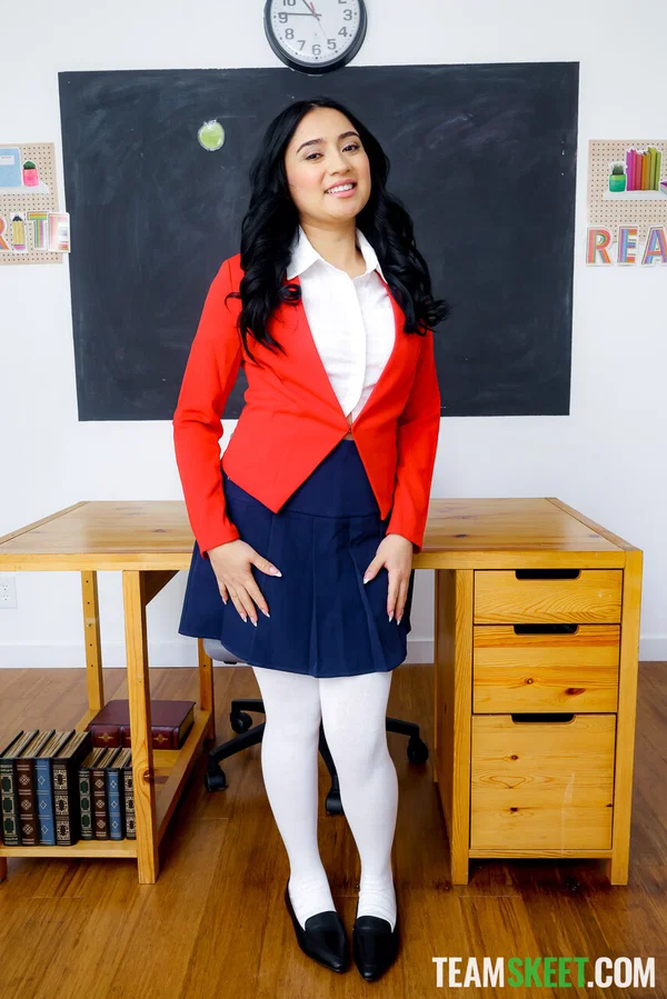 Innocent High performed by Jason Pierce, Jason Sarcinelli Hot Photos  - Schoolgirl, Facial, College, Reality, Blowjob, Cute, Teen, Non Nude  - Photo 1
