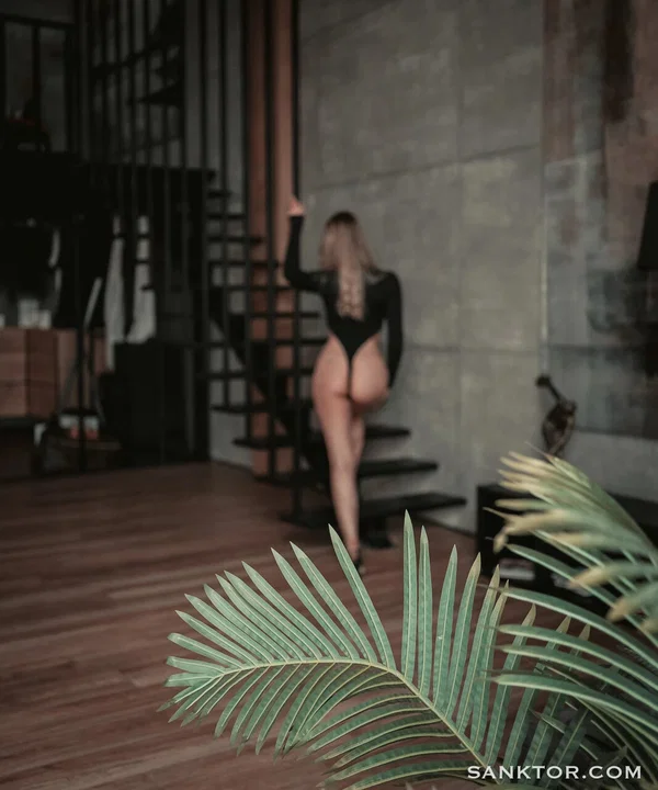 Sanktor featuring Scarlett Sanktor Hot Pics  - Perfect, Ass, Blonde, Non Nude, Glasses, Babe, PAWG, Beautiful, Solo, Legs  - Photo 10