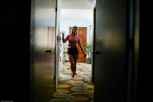 Courtney Dillon has her sexy ass captured on camera during shoot  - Reality, MILF, Amateur, Natural Tits, Ass, Outdoor, Blonde, Feet, High Heels, Legs  - Photo 8