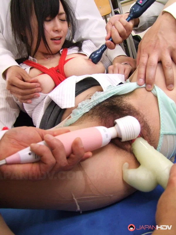 Asian teacher Nozomi Hazuki has her hairy pussy dripping cum after a gangbang  - Japanese, Gangbang, Schoolgirl, Blowbang, Creampie, Asian, MILF, Fetish, Spreading, Hairy  - Photo 6