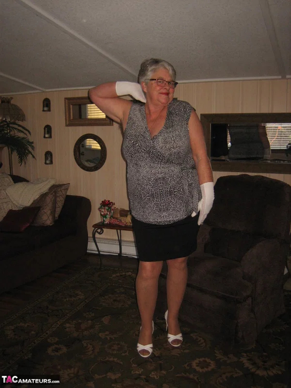 Old oma Girdle Goddess flaunts her saggy breasts wearing tan pantyhose  - Granny, BBW, Glasses, High Heels, Chubby, Skirt, Curvy, Amateur, Short Hair, Legs  - Photo 1