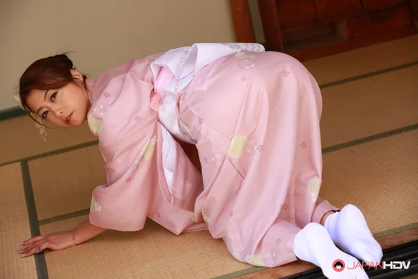 Japanese beauty Maki Hojo plays with her bush while wearing a robe and socks  - Japanese, Asian, MILF, Mature, Socks, Upskirt, Hairy, Spreading, Ass, Pussy  - Photo 4
