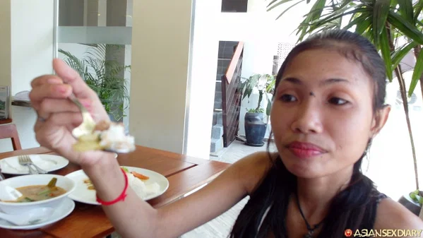 Petite Asian babe Ari ends a day out with some POV hardcore sex  - Asian, Petite, Amateur, Skinny  - Photo 2