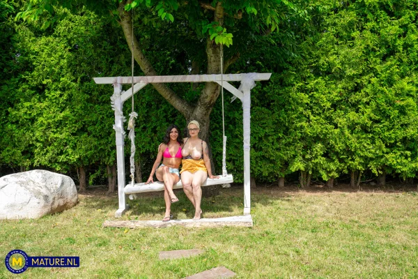 Mature NL starring Ameli, Lola Danger Nude Pics  - Mature, Mom, Old Young, Italian, Family, Teen, Amateur, Lesbian, Stepmom, Czech  - Photo 3