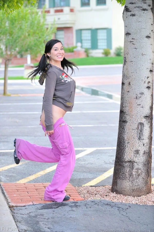 Brunette babe Valentina unveils her naturals, ass and tasty muff in public  - Photo 7