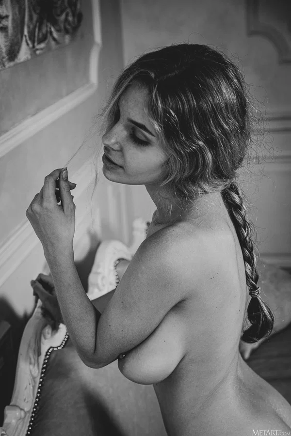 Beautiful blonde Mila Amour shows off her juicy natural tits & her hot ass  - Ukrainian, Cute, Petite, Natural Tits, Beautiful, Sexy, Pussy, Teen, Armpit, Perfect  - Photo 18