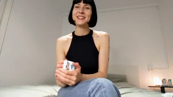 Ersties performed by Delfine Nude XXX  - Fetish, Amateur, Brunette, Pussy, Short Hair, Spreading, Feet, Non Nude  - Photo 3