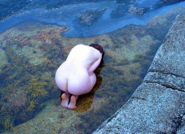 Shameless amateur teen models posing butt naked in beautiful nature  - Outdoor, Beach, Teen, PAWG, Lesbian, Ass, Tiny Tits, Cute, Legs, Feet  - Photo 13