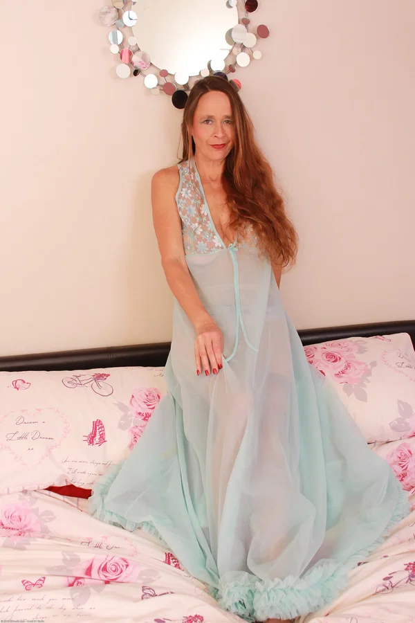Sexy mature lady Josie Posie shows her juicy tits and her hairy pussy  - Mature, Saggy Tits, Dress, Amateur, Clothed, Redhead, Skirt, Hairy, British, Natural Tits  - Photo 12
