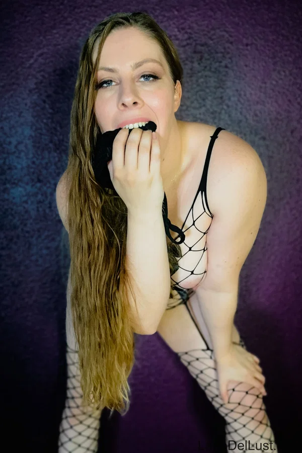 Lana Del Lust Official performed by Lana Del Lust Hot XXX  - Big Tits, Amateur, Non Nude  - Photo 14