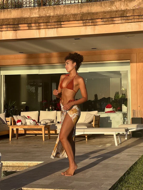 OnlyFans Samira Arab starring Samira Arab Porn Images  - Arab, Beach, Thick, Curvy, Bikini, Chubby, Curly, BBW, Outdoor, Armpit  - Photo 13