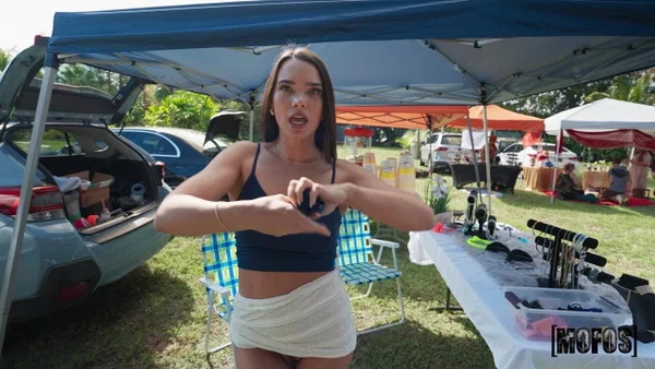 Mofos Network featuring Ivy Ireland, Tony Rubino Naked Gallery  - Reality, Outdoor, Teen, Blowjob, Cute, Big Tits, Non Nude, Pussy, Spreading, Pornstar  - Photo 4