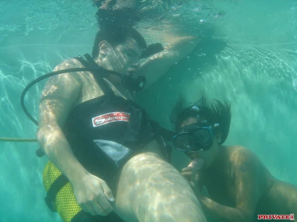 Kinky Thai MILF diver Priva sucking & riding a hard cock under the water  - Underwater, Thai, Asian, Cum In Mouth, Pussy, MILF, Pornstar, Handjob, Cowgirl, Skinny  - Photo 3