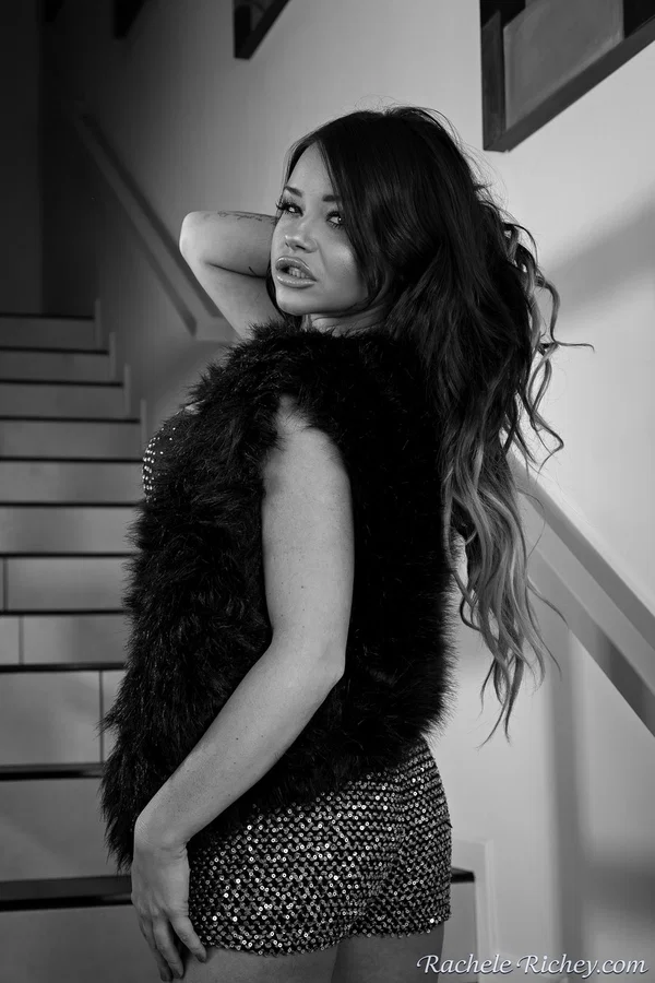 Teen Rachele Richey reveals her hot curves & poses in her boots on the stairs  - Pornstar, Babe, Boots, Big Tits, Fake Tits, Shorts, Lingerie, Spreading, Solo, Beautiful  - Photo 2