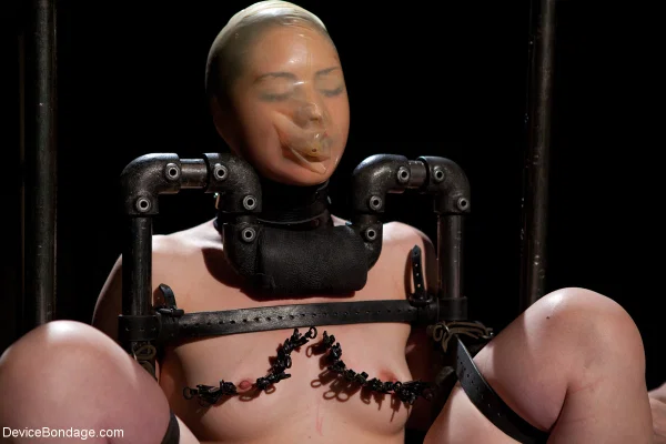 Device Bondage performed by Sarah Shevon Naked Gallery  - Latex, Bondage, BDSM, MILF, Dildo, Face, Feet, Sexy, Pussy, Tiny Tits  - Photo 11