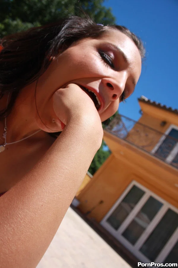 Cute babe Sabrina Sweet gives fellatio and gags on balls before sex  - Blowjob, Teen, Pussy, Brunette, Cute, Cowgirl, Outdoor, Spreading, Non Nude  - Photo 3