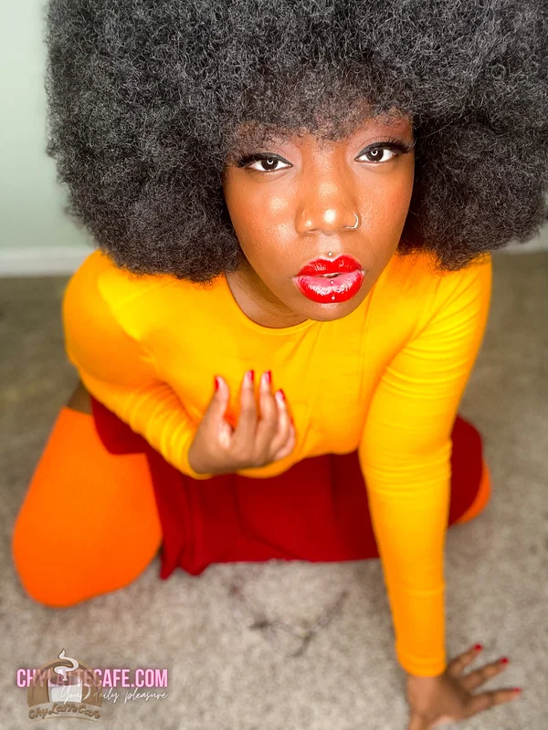 Hot ebony babe with an afro Chy Latte presents her big tits and tasty hole  - Ebony, African, Cosplay, Black, Glasses, MILF, Short Hair, Stockings, Big Tits, Amateur  - Photo 4