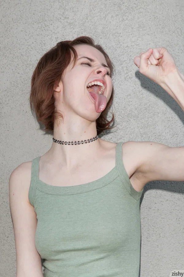 Innocent amateur babe Jay Taylor flashes her panties while posing outside  - Skinny, Glasses, Amateur, Short Hair, Armpit, Non Nude, Panties, Teen, Redhead, Upskirt  - Photo 6
