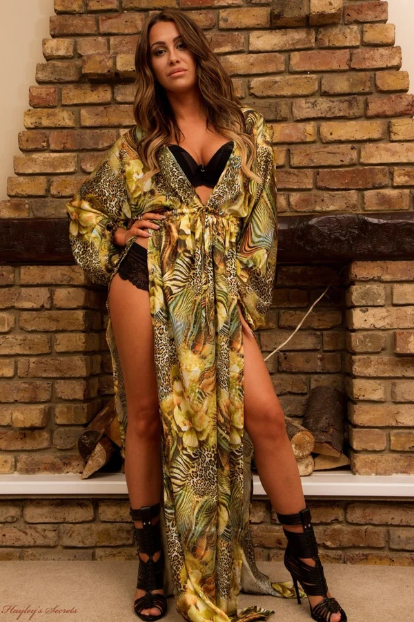 British amateur Harriette Taylor plays with her long hair while getting naked  - High Heels, Amateur, Lingerie, Panties, Ass, Babe, Clothed, Big Tits, Natural Tits, PAWG  - Photo 2