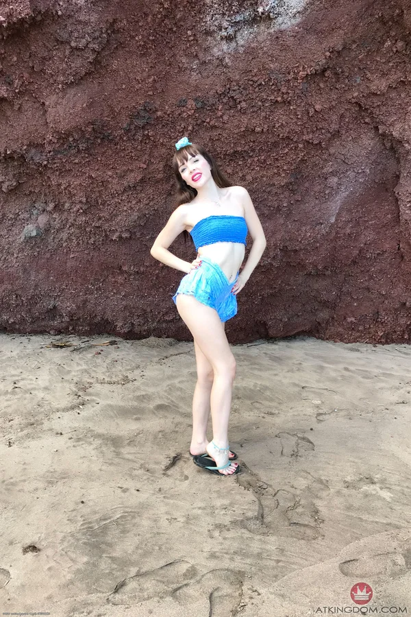 Skinny teen Aliya Brynn posing naked in public and spreading her shaved pussy  - Girlfriend, Feet, Teen, Amateur, Cute, Step Sister, Ass, Outdoor, Pussy, Flexible  - Photo 2