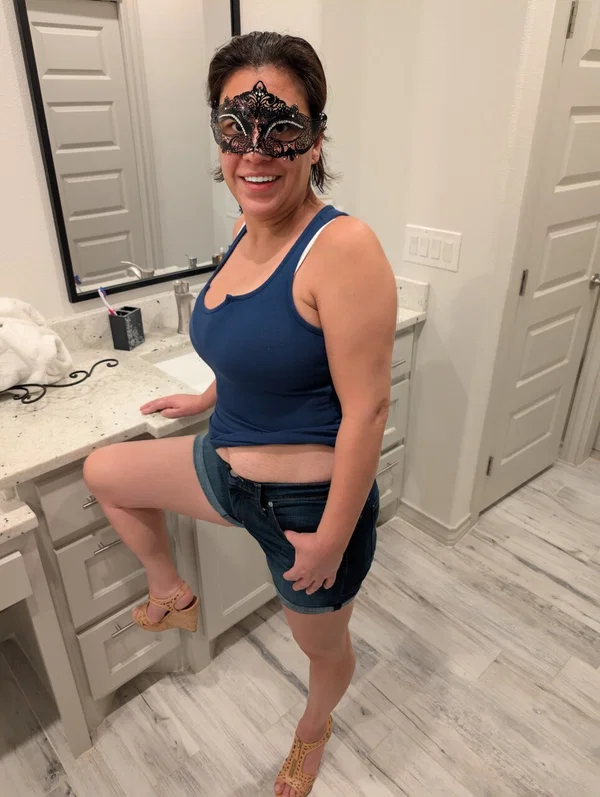 OnlyFans Bad Wife Latina Nude Pics  - Mexican, Housewife, Mature, Chinese, Wife, MILF, Mom, Asian, Natural Tits, Big Tits  - Photo 1