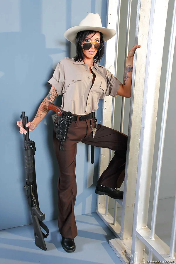 Insanely hot babe in sheriff uniform Juelz Ventura denudes firm boobs  - Police, Smoking, Babe, Socks, Glasses, Big Tits, Uniform, Ass, Spreading, Bikini  - Photo 2