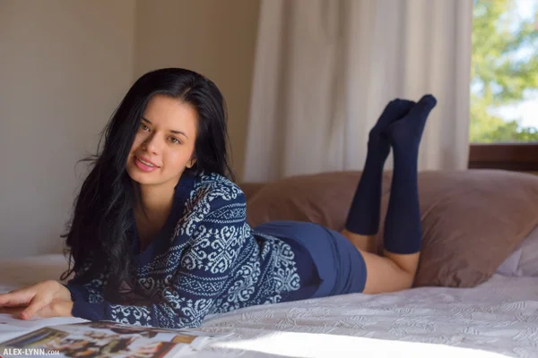 Brunette beauty  Carmen Summer goes barefoot for nude solo poses on her bed  - Beautiful, Teen, Babe, Latina, Glamour, Model, Skinny, Solo, Cute, Legs  - Photo 1