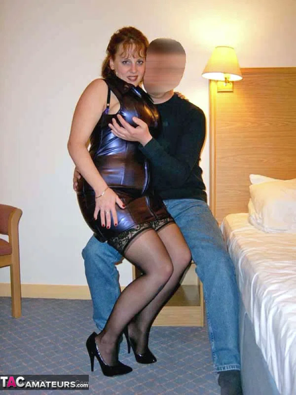 Big titted amateur Curvy Claire sucks a cock during a hotel room rendezvous  - Latex, BBW, MILF, Mature, Non Nude, Amateur, Big Tits, Chubby, Stockings, Blowjob  - Photo 2