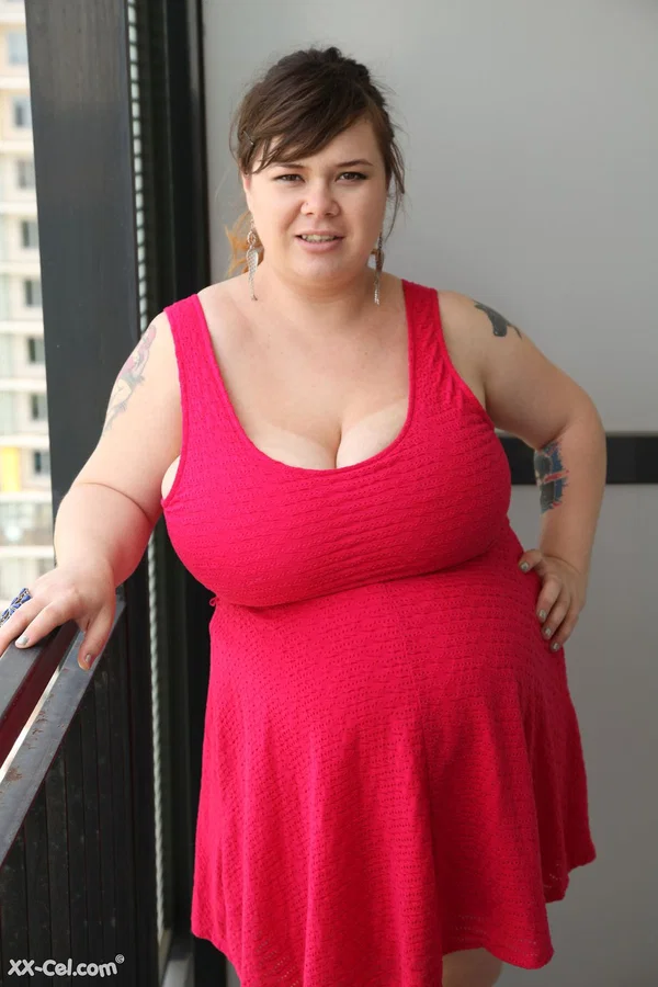 Chubby brunette Roxanne Miller shows her fat belly and monster boobs in a solo  - Pregnant, BBW, Chubby, Hairy, Curvy, Natural Tits, Thick, Amateur, Close Up, Big Tits  - Photo 1