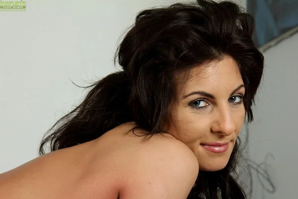 Middle-aged housewife moonlights as a nude model when hubby is away  - Mature, Close Up, Ass, Pussy, Panties, High Heels, Legs, Spreading, Face, Brunette  - Photo 16