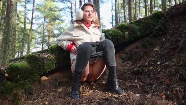 Princess Lili takes a piss near steps while out in the woods  - Pissing, Russian, Jeans, Shaved, Outdoor, Pussy, Close Up, Panties, Tattoo, European  - Photo 6