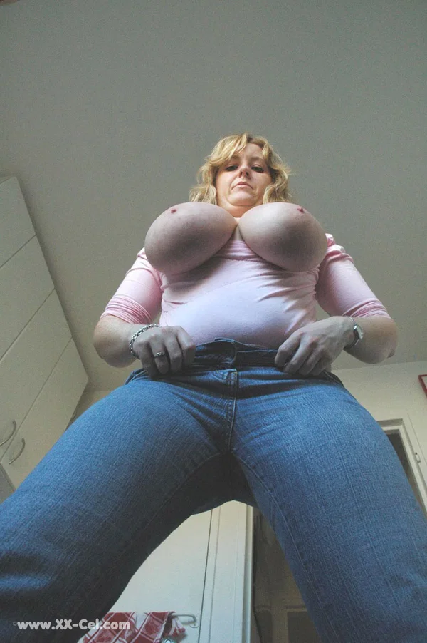 Bored housewife Davina unveils her monster melons and plays with them  - Chubby, Curvy, Thick, Big Tits, Amateur, BBW, Jeans, Close Up, Nipples, Clothed  - Photo 11