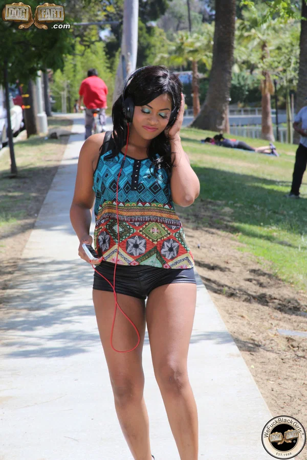 Hot black girl Monique Symone agrees to having sex with her male friends  - Ebony, Facial, African, Pussy, Black, Pretty, Natural Tits, Handjob, Big Tits, Big Cock  - Photo 1