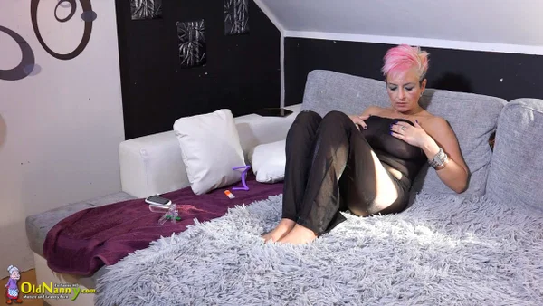 Old and young lesbians fist and toy pussies as well as assholes on a bed  - Fisting, Granny, Anal, Teen, Redhead, Lesbian, Ass, Masturbation, Dildo, PAWG  - Photo 1