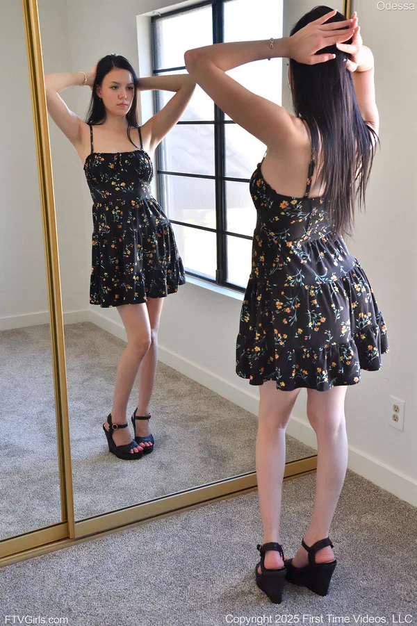 Glamorous teen Odessa masturbating & posing pantyless in her solo compilation  - Amateur, Solo, Perfect, Shaved, Glamour, Babe, High Heels, Pussy, Model, Sexy  - Photo 9