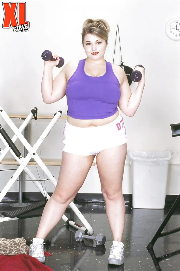 BBW solo girl Dayton Hines shows off huge tits and fat ass in weight room  - Sports, BBW, Chubby, Big Tits, Curvy, Shorts, Flexible, Babe, Beautiful, Thick  - Photo 1