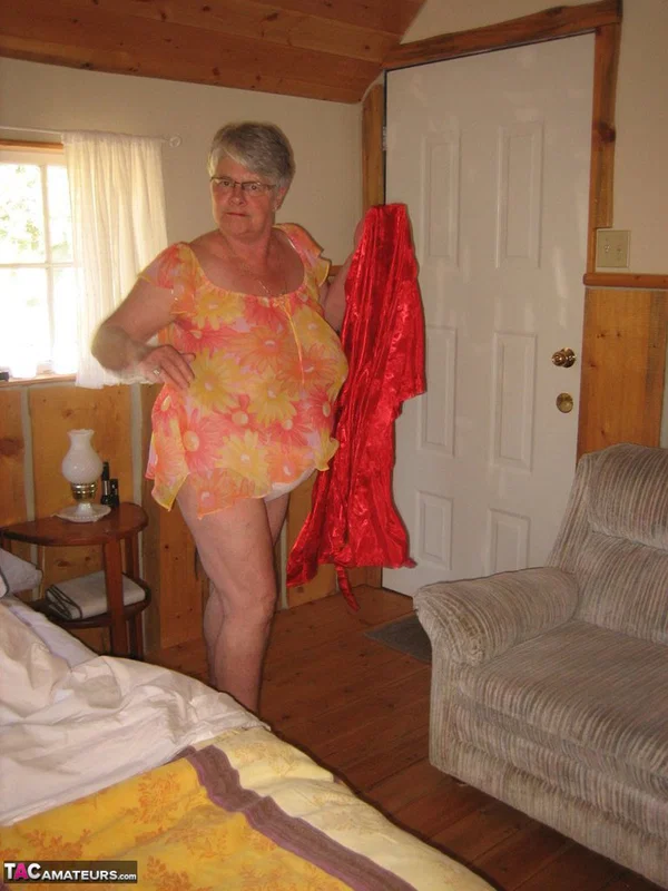 Obese granny Girdle Goddess wakes up from a nap and precedes to strip naked  - Granny, SSBBW, BBW, Amateur, Skirt, Chubby, European, Thick, Curvy, Glasses  - Photo 3