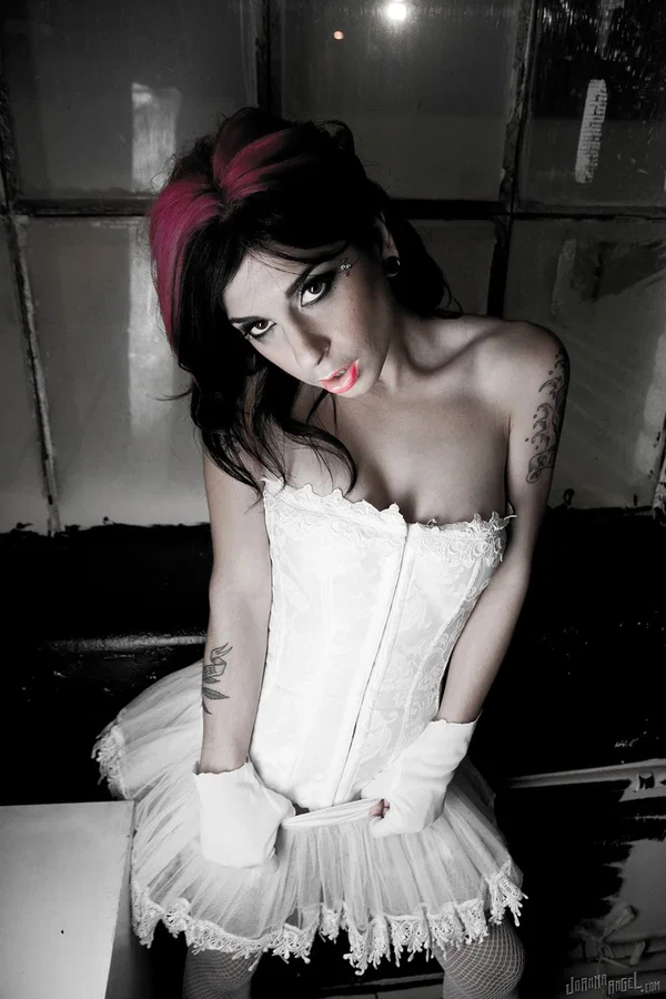 Erotic tattooed Joanna Angel in glove & white lace exposes her big breasts  - Arab, Fetish, Pretty, Non Nude  - Photo 2