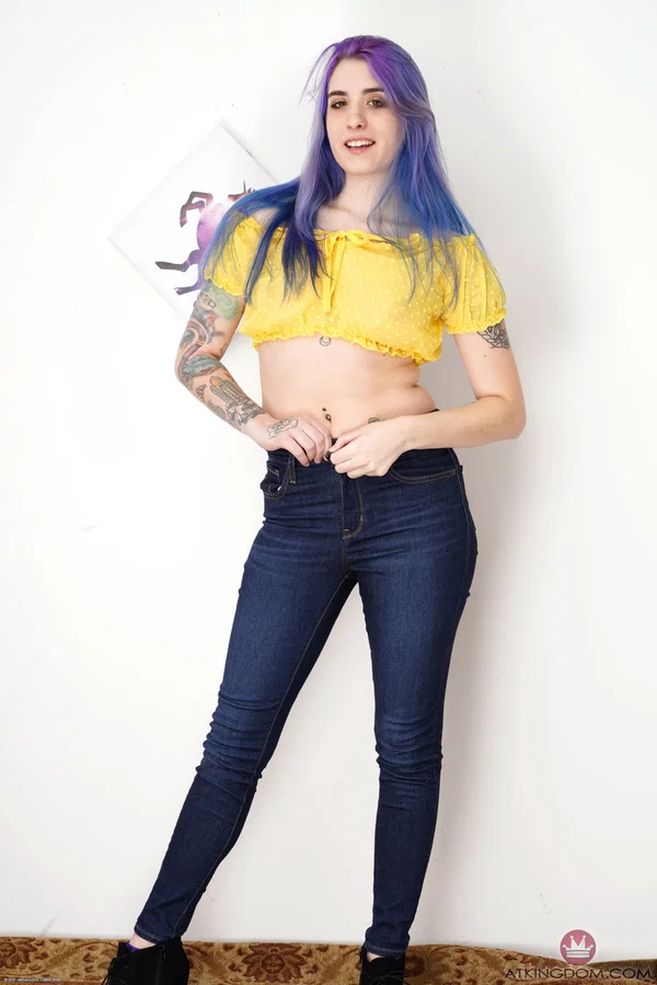 ATK Hairy starring Pearl Sage XXX Pictures  - Hairy, Jeans, Tall, Ass, Russian, Tattoo, Clothed, Natural Tits, Panties, Amateur  - Photo 9