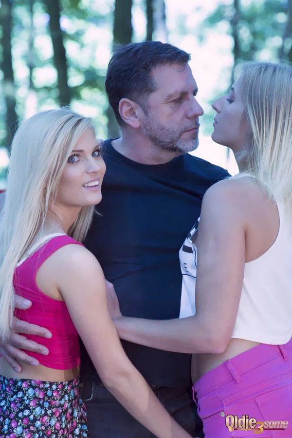 Horny Candee Licious & Aria  give middle aged man a double blowjob outdoors  - Old Young, Old Man, Teen, Blonde, Skinny, Outdoor, Blowjob, Cute, Spreading, Sexy  - Photo 4