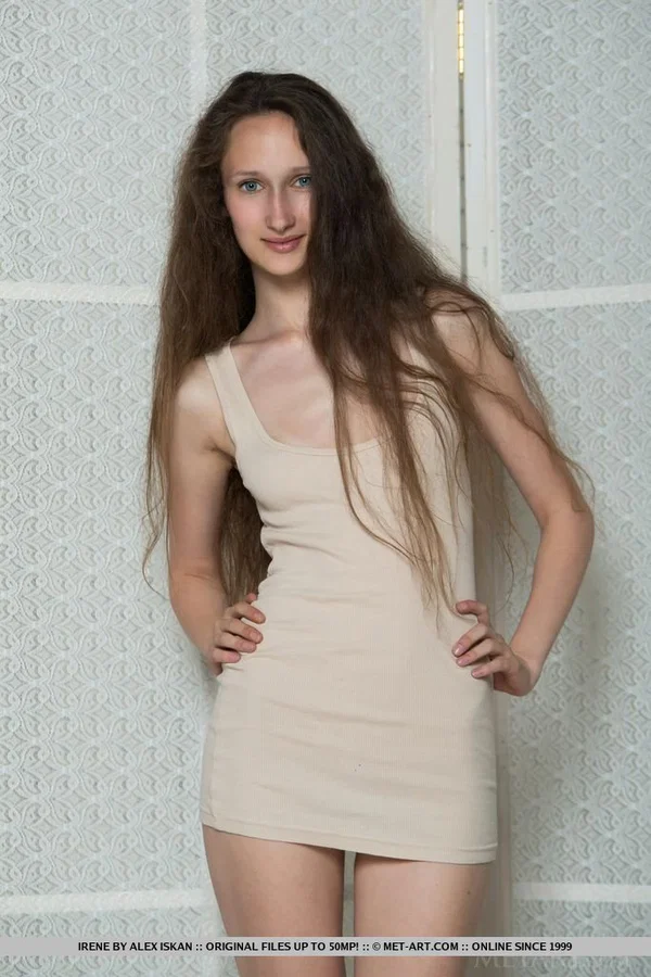 Foxy young brunette Irene spreads the pussy lips of her hairy vagina  - Teen, Hairy, European, Ass, Pussy, Babe, Close Up, Legs, Glamour, Skirt  - Photo 6