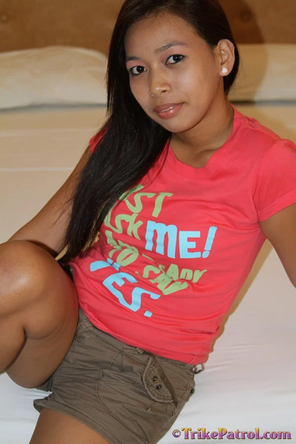 Amateur Asian babe Katrina Quisumbing exposes her natural tits and shaved twat  - Filipina, Pinay, Brunette, Chubby, Curvy, Asian, Thick, Panties, Amateur, BBW  - Photo 2